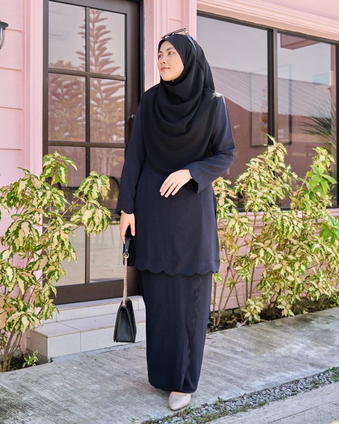 Baju Kurung Jelita 2.0 - Matte Black - Image 2