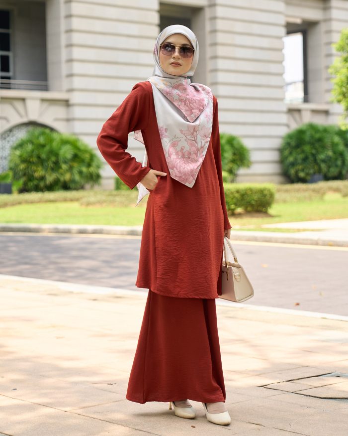 Baju Kurung Pahang Sara - Sweet Paprika - Image 2