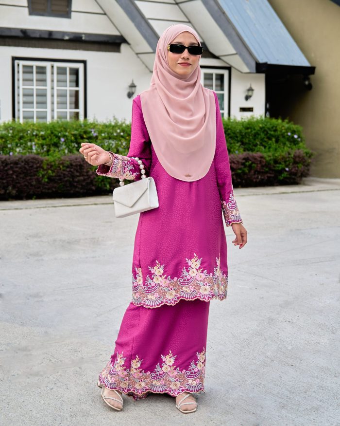 Baju Kurung Sulam Malika - Fushia Pink - Image 2