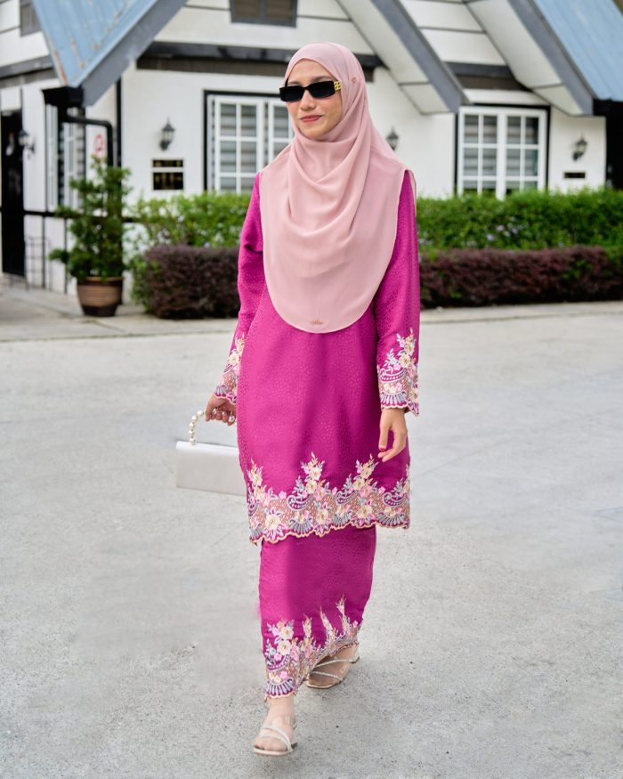 Baju Kurung Sulam Malika - Fushia Pink