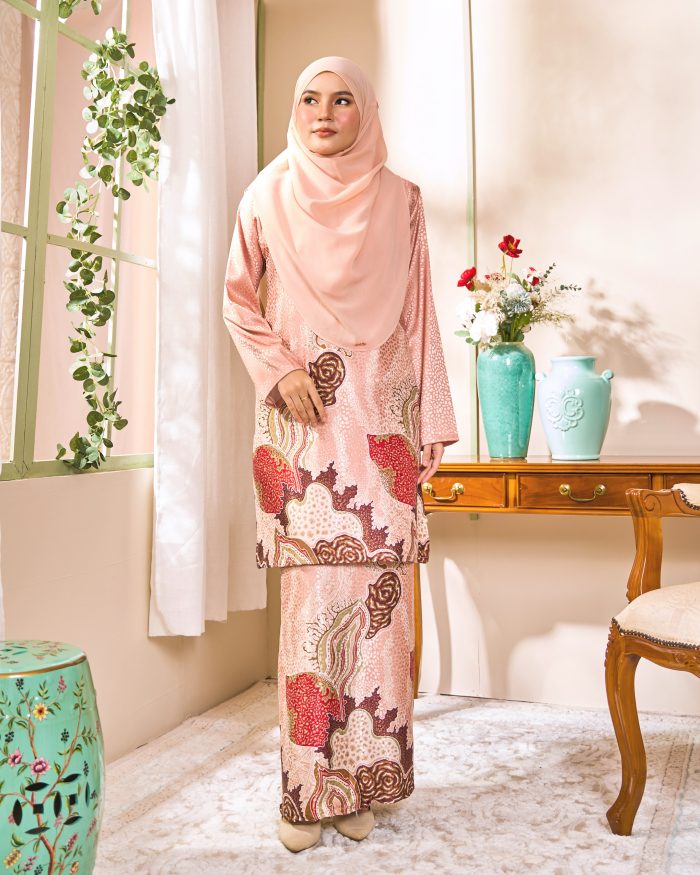 Baju Kurung Moden Batik Sultanah 6.0 - Lestari Pastel Peach