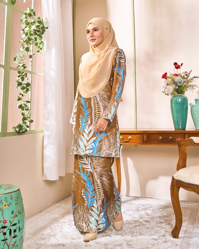 Baju Kurung Moden Batik Sultanah 3.0 - Sakti Bronze Brown