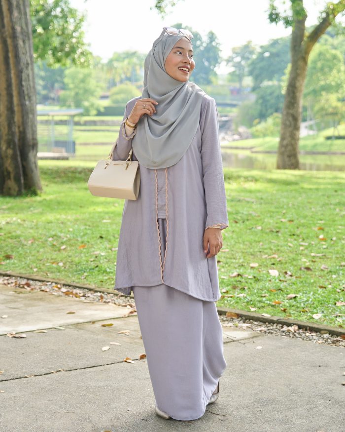 Baju Kebarung Sulam Sharmila - Ash Grey - Image 2