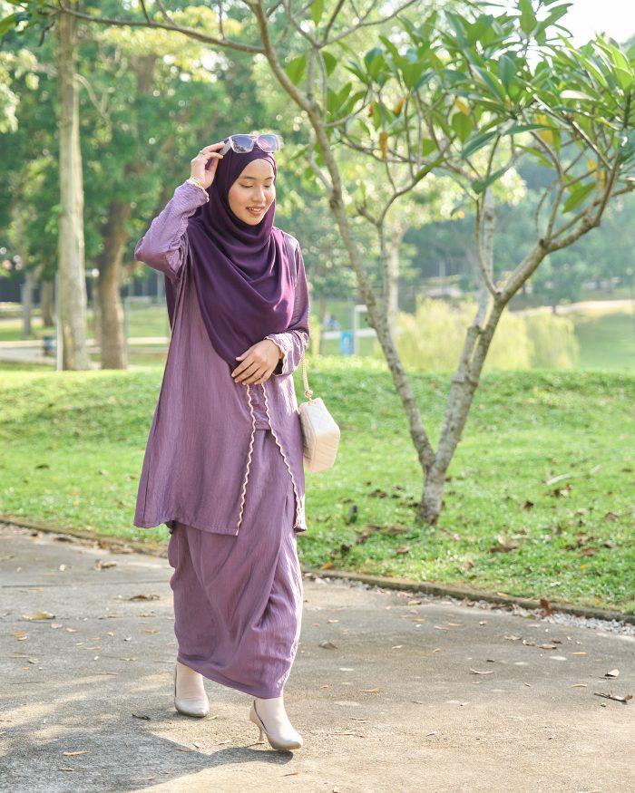 Baju Kebarung Sulam Sharmila - Dewberry Purple - Image 4