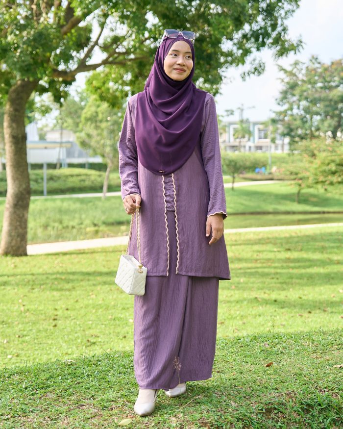 Baju Kebarung Sulam Sharmila - Dewberry Purple - Image 2