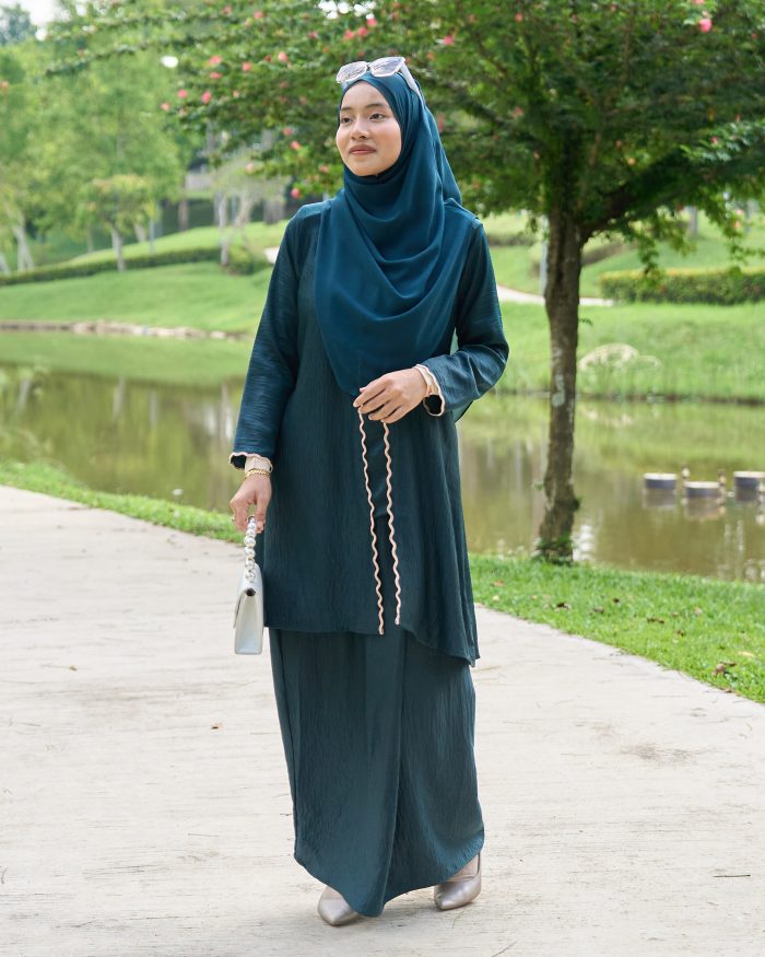 Baju Kebarung Sulam Sharmila - Emerald Green