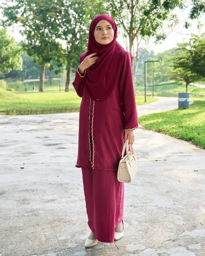 Baju Kebarung Sulam Sharmila - Maroon