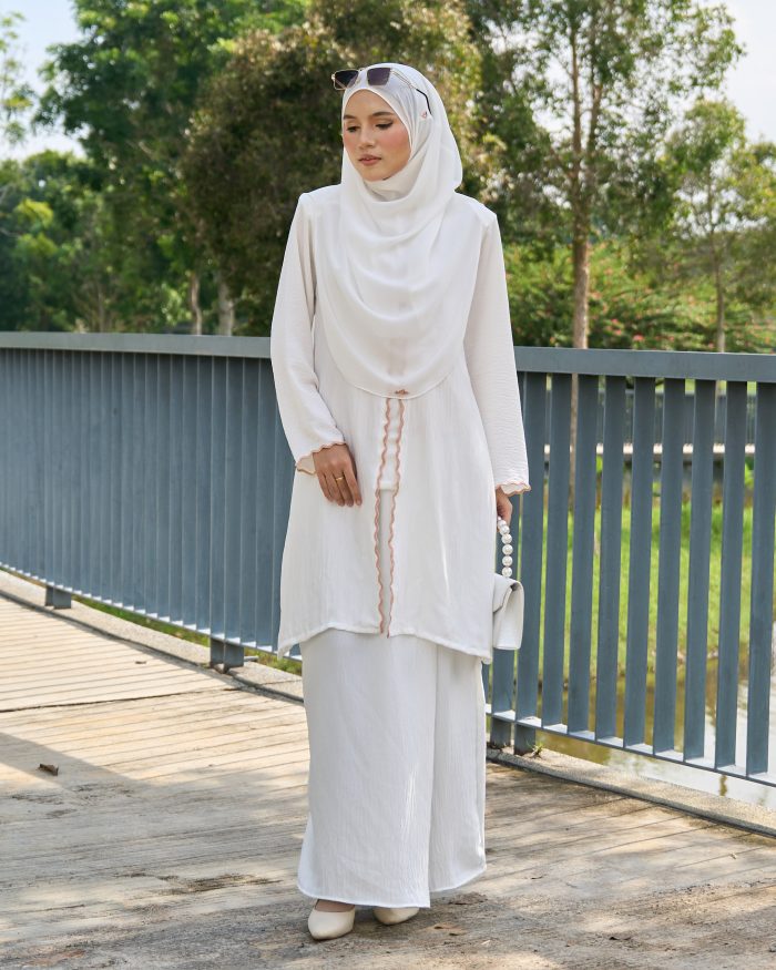 Baju Kebarung Sulam Sharmila - Off White - Image 3