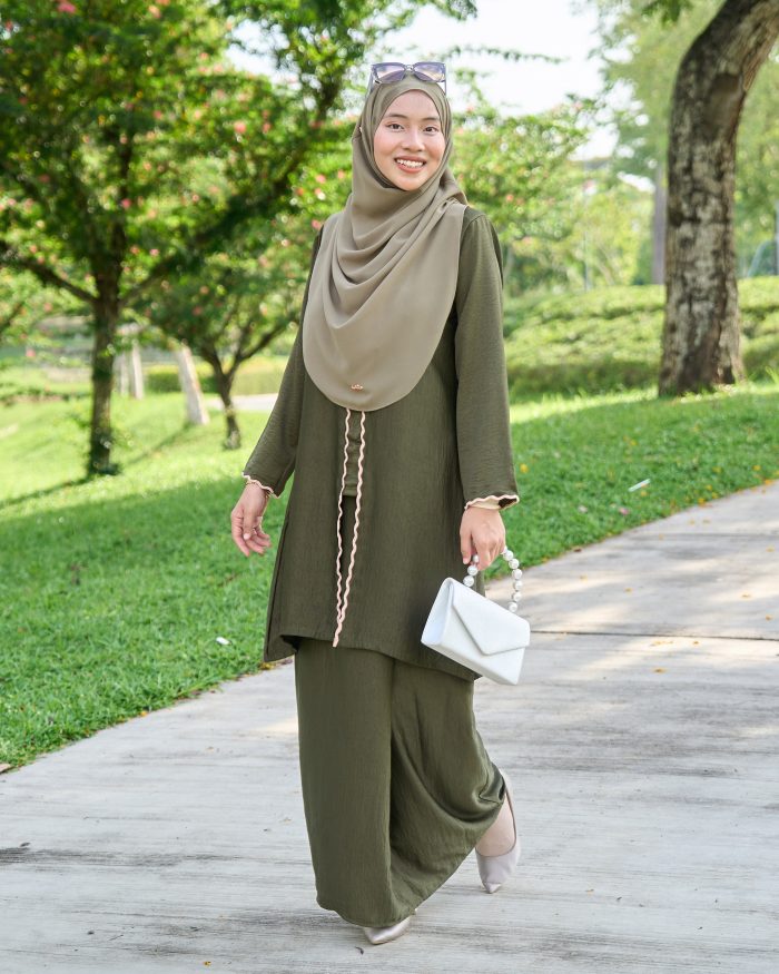 Baju Kebarung Sulam Sharmila - Olive Green - Image 2