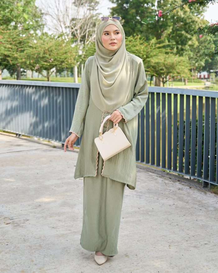 Baju Kebarung Sulam Sharmila - Sage Green