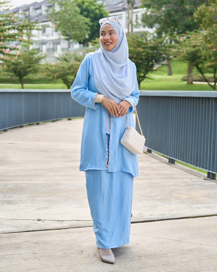 Baju Kebarung Sulam Sharmila - Sky Blue - Image 2