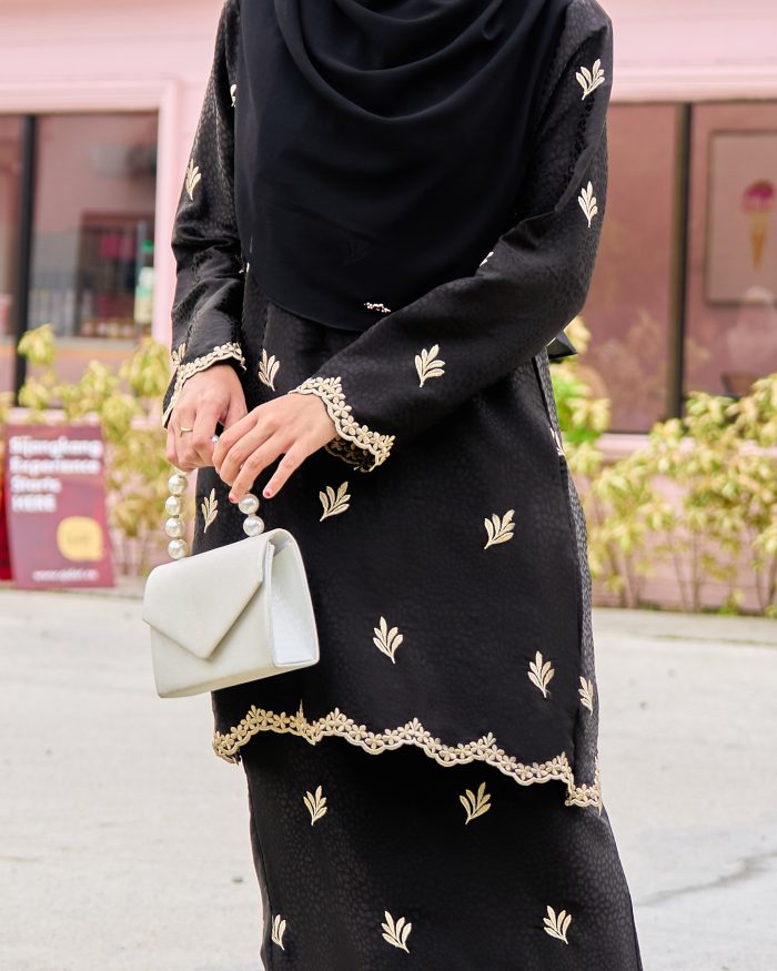 Baju Kurung Moden Sulam Tabur Marisa - Black Royal - Image 3