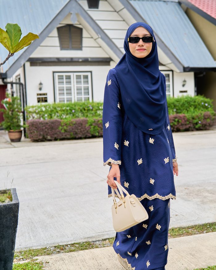 Baju Kurung Moden Sulam Tabur Marisa - Navy Blue - Image 4