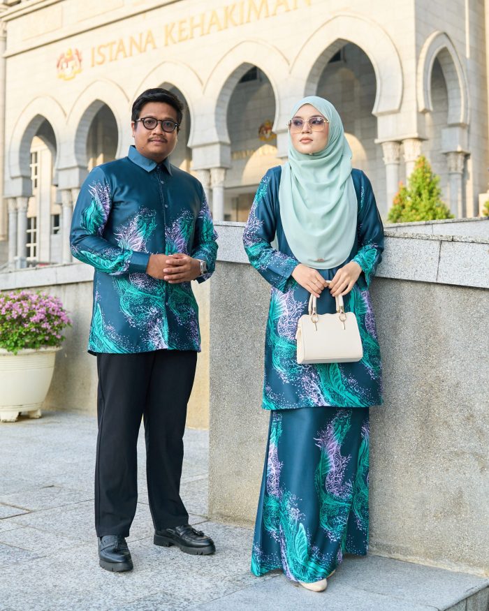 Baju Kurung Moden Batik Sultanah Teja 10.0 - Dark Teal - Image 4