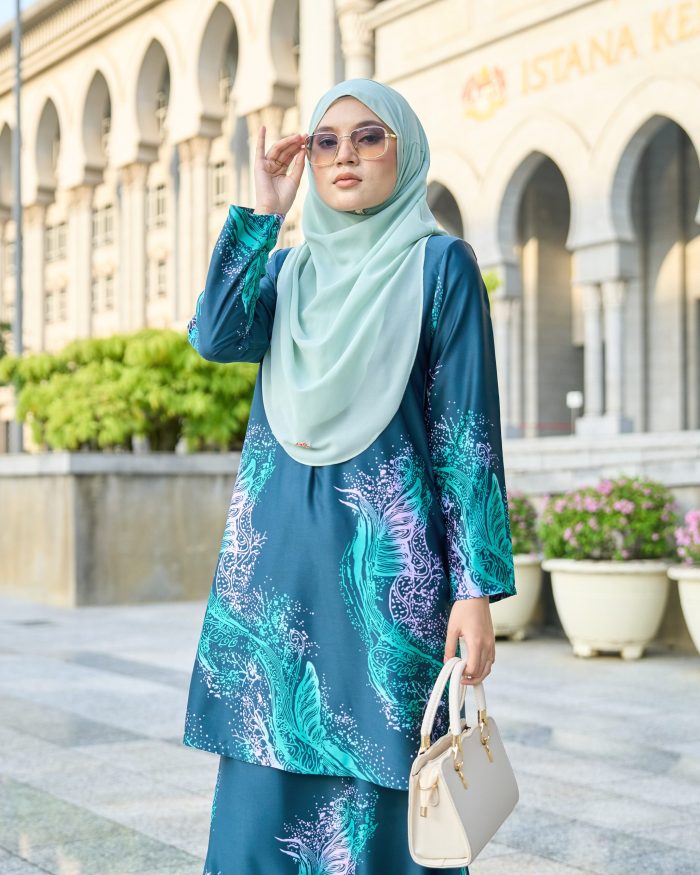 Baju Kurung Moden Batik Sultanah Teja 10.0 - Dark Teal - Image 2