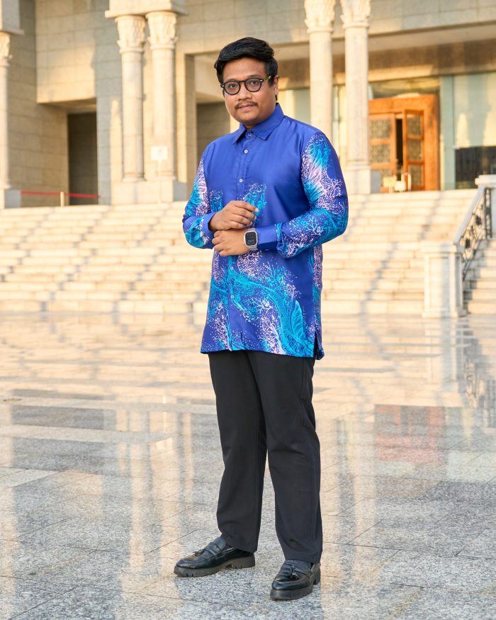 Baju Kemeja Batik Sultan Teja 10.0 - Royal Blue - Image 3