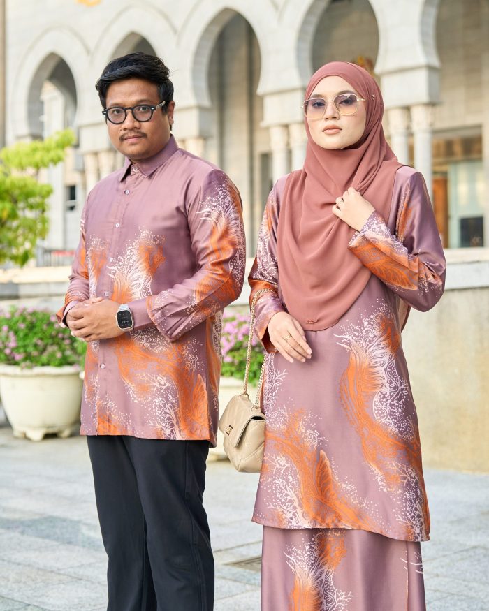 Baju Kurung Moden Batik Sultanah Teja 10.0 - Star Dust - Image 4