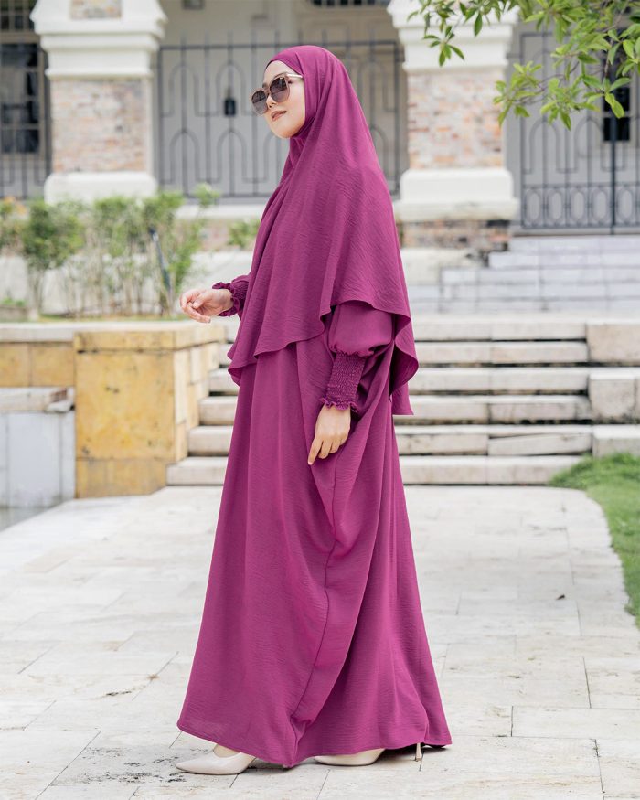 Abaya Kaftan Reyfa Dan Khimar Reyfa - Magenta - Image 2