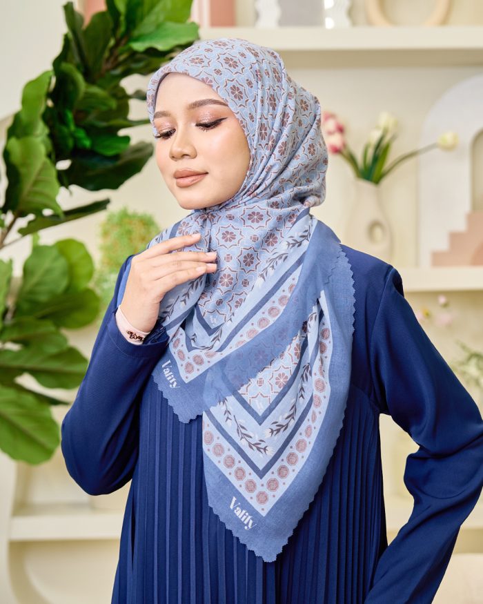 Valily Tudung Bawal Cotton Voile Essaouira - Aira Slate - Image 2