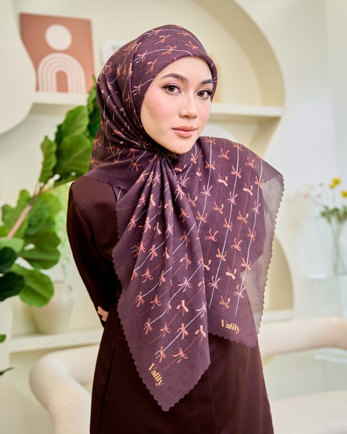 Valily Tudung Bawal Cotton Voile Essaouira - Hera Brown - Image 5