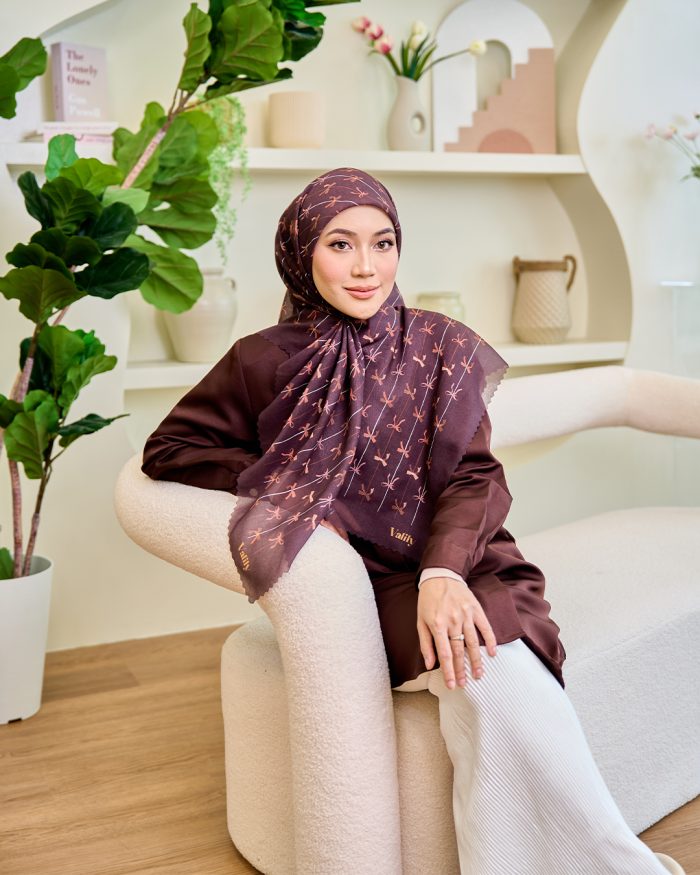 Valily Tudung Bawal Cotton Voile Essaouira - Hera Brown - Image 4