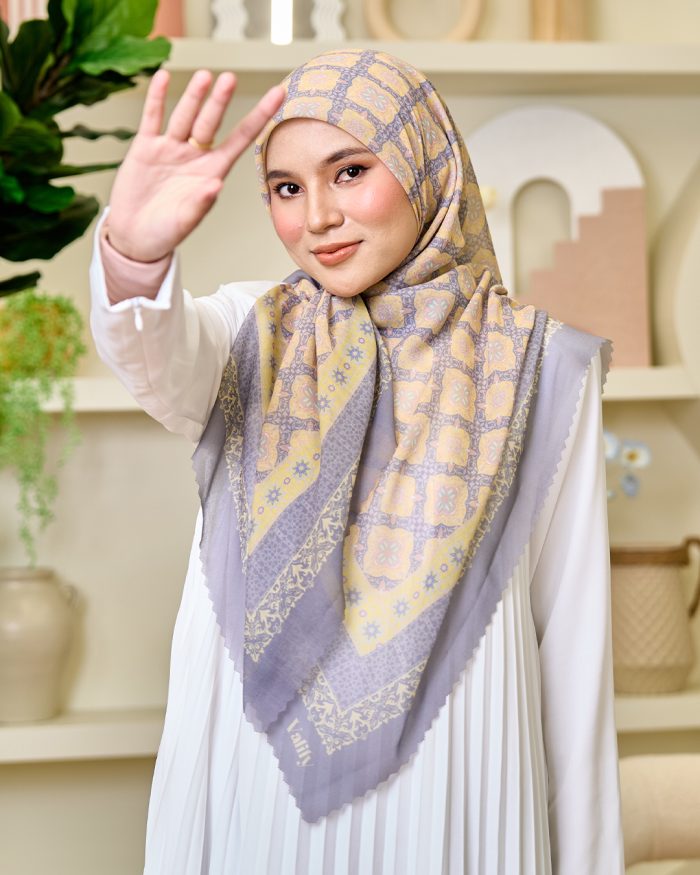 Valily Tudung Bawal Cotton Voile Essaouira - Yara Pebble - Image 2