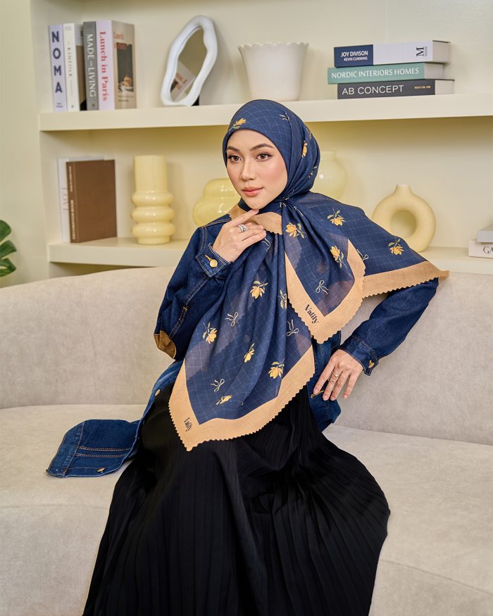 Valily Tudung Bawal Cotton Voile Essaouira - Zyra Navy - Image 3