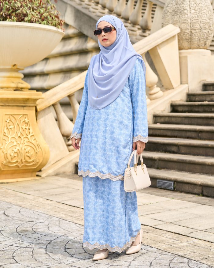 Baju Kurung Sulam Sultanah - Kasturi Sky Blue