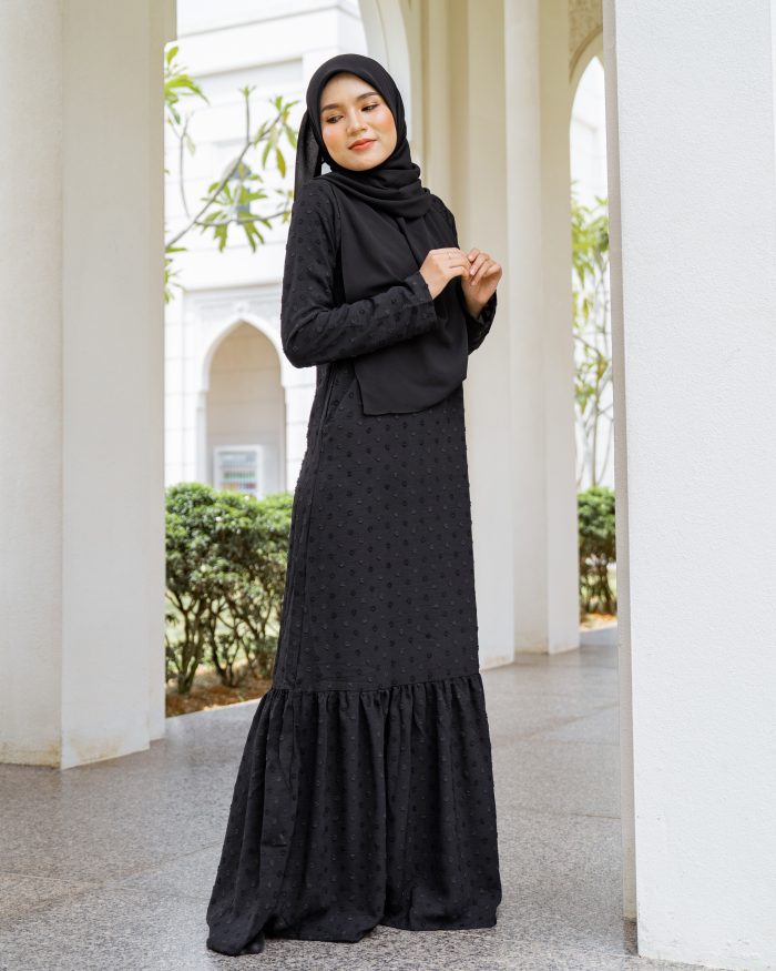 Dress Ruffle Lasha - Matte Black - Image 11