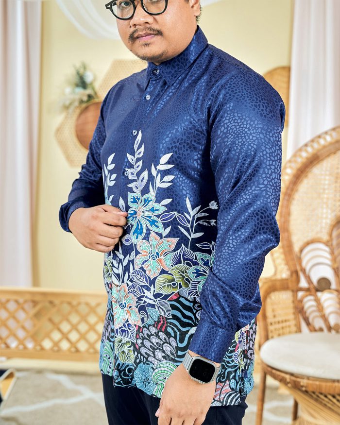 Baju Kemeja Batik Sultan 3.0 - Bayu Navy Blue - Image 4