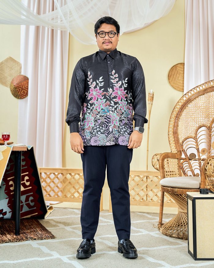 Baju Kemeja Batik Sultan 3.0 - Bayu Midnight Black - Image 3