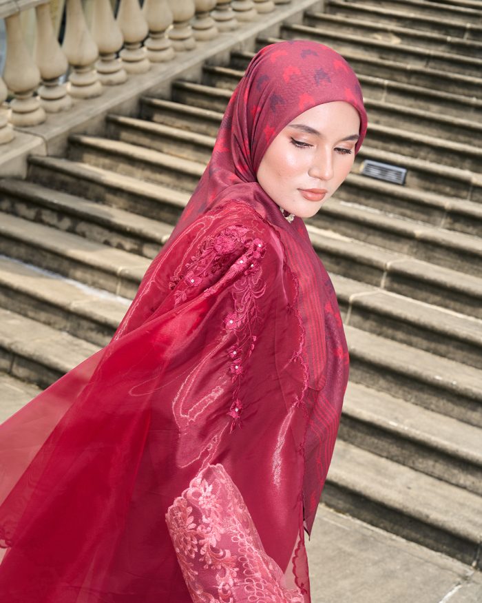 Valily Tudung Bawal Old Malaya - Maroon - Image 3