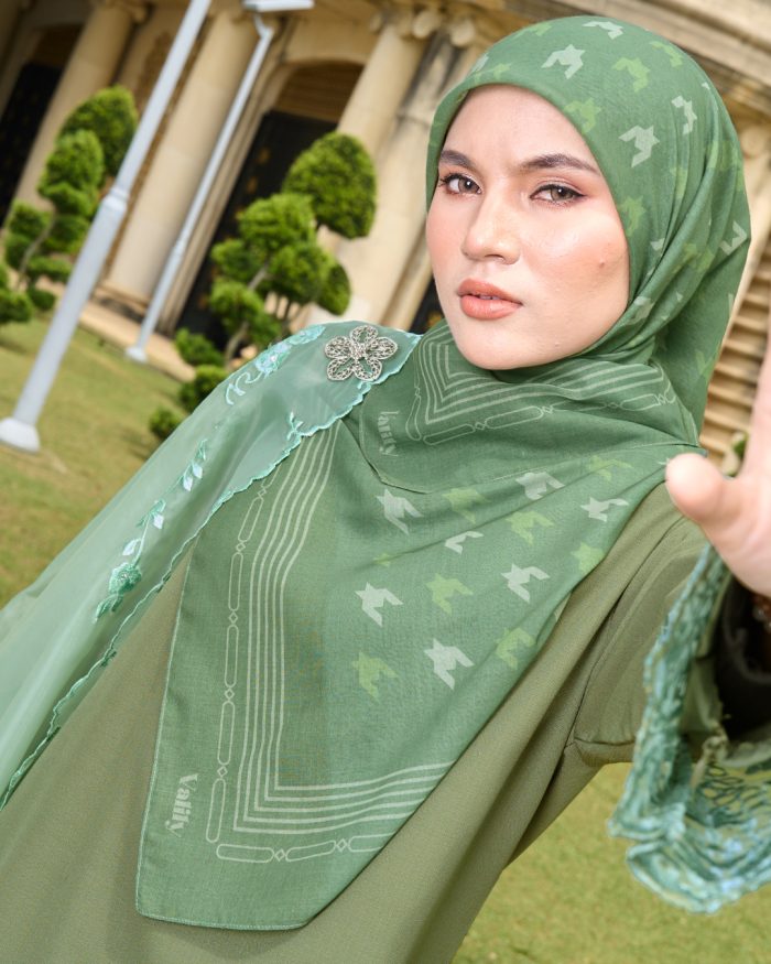 Valily Tudung Bawal Old Malaya - Zamrud Green - Image 4