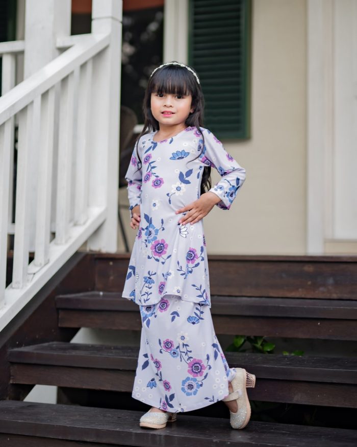 Baju Kurung Pahang Laura Printed Kids- Pansy Wheat - Image 2