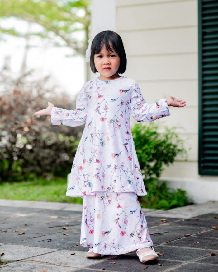 Baju Kurung Pahang Laura Printed Kids - Kesuma Snow